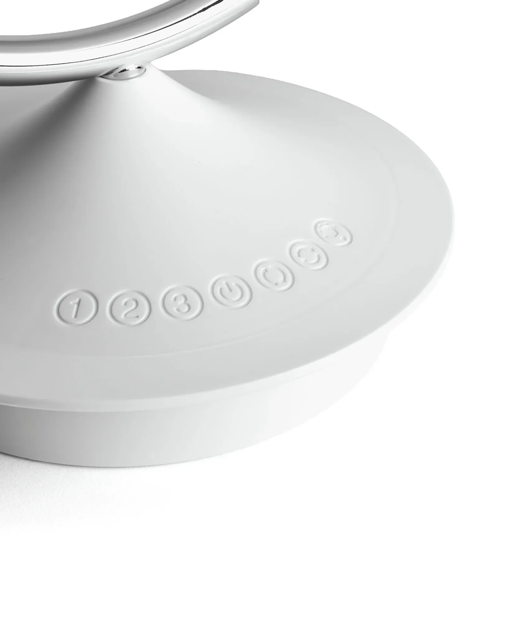 Strandby Portabel Fläkt 4400mAh - Tyst, Kraftfull & Uppladdningsbar - Silver - Image 3
